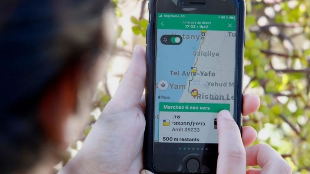 Netanyahu advises ministers to find a way to force Israelis to download phone tracking app