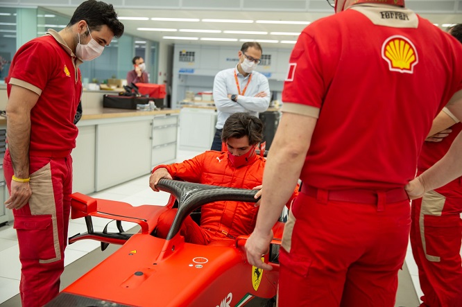 Sainz: “La Ferrari non scarica i piloti”