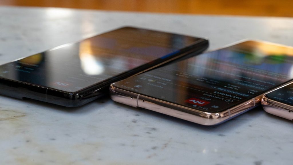 At eye level with the iPhone 12: The Galaxy S21 tops the product test