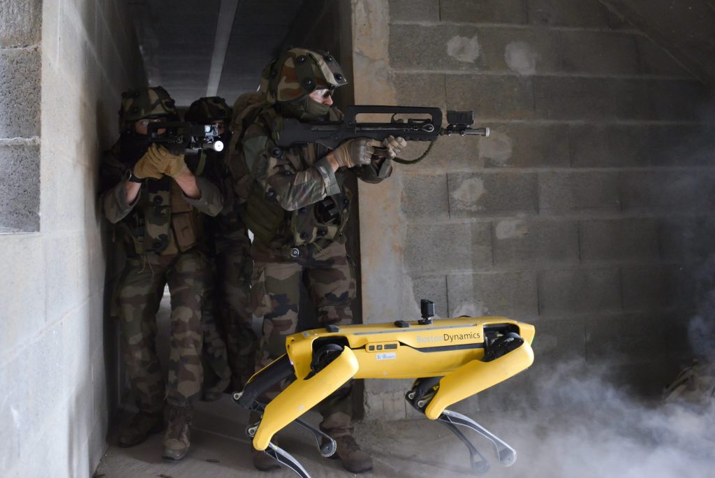 Boston Dynamics robots trained with the French army
