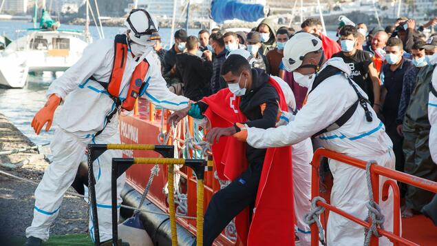Atlantic escape: 17 killed in boat capsize off the Canary Islands - Politics