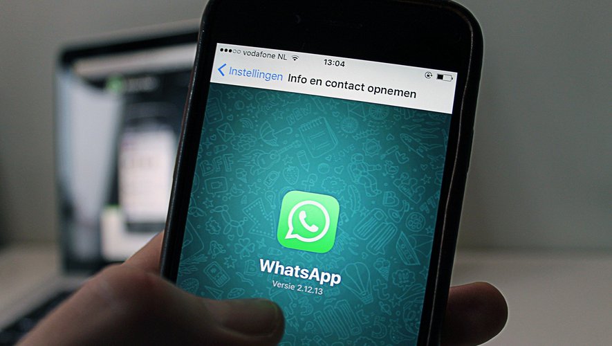 Check out WhatsApp Rose: Update is a virus that controls your phone