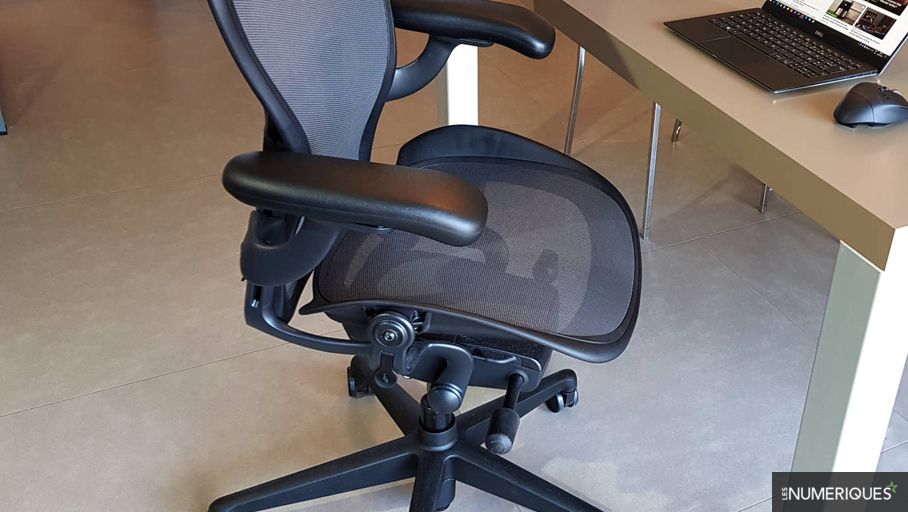 Herman Miller Aaron Gaming Test: The seat that best covers its game