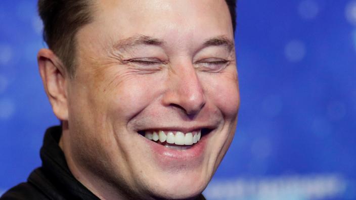 Le patron de Tesla, Elon Musk, suscite un engouement mondial.