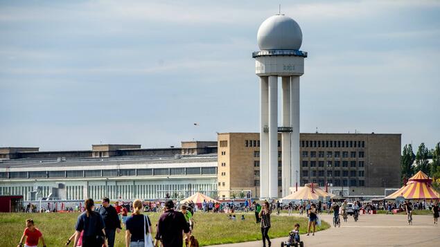 “Sleeping Beauty” with German Museum of Technology: Berlin FDP wants to re-rent hangars at the former Templehof Airport in Berlin.