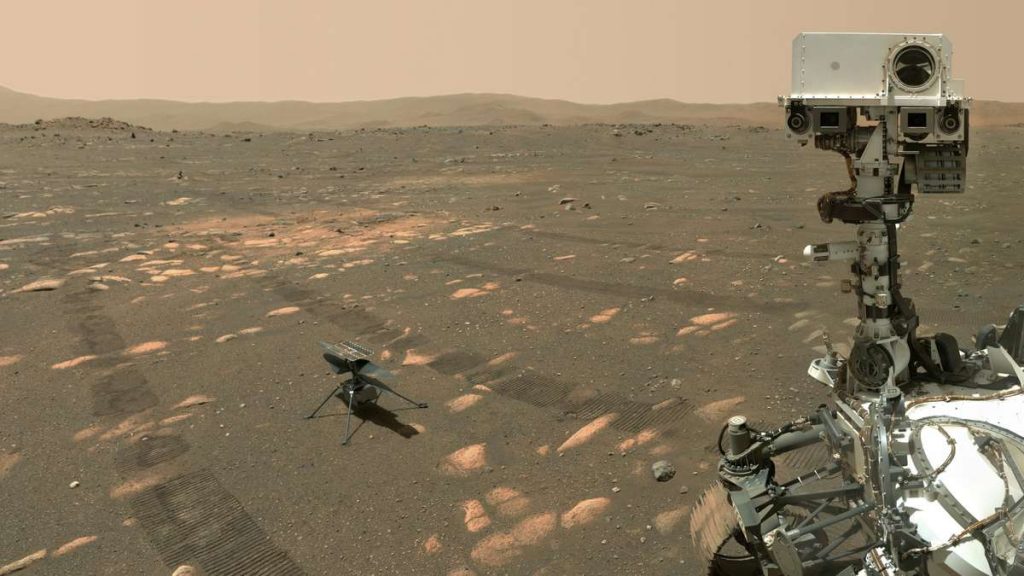 The Mars rover sends a selfie to Earth - he is not alone in the photo