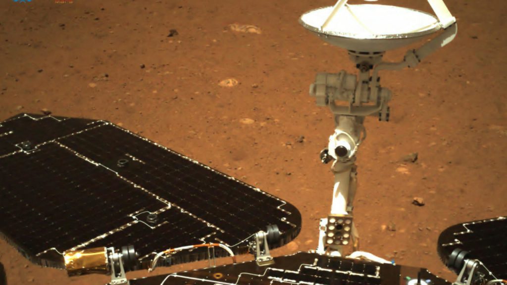 Chinese robot "Jurong" begins to explore Mars