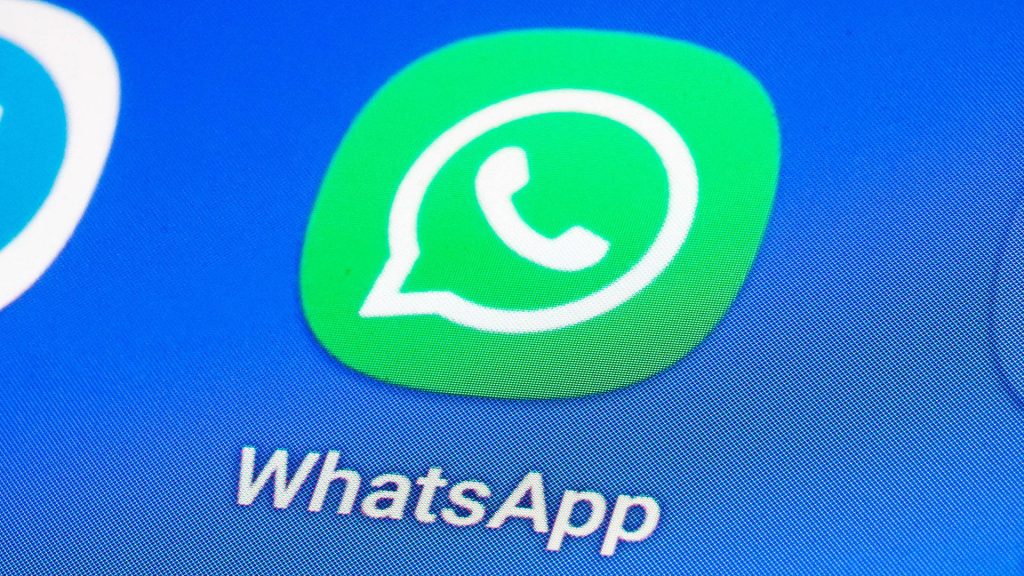WhatsApp is testing a new mode for self-destructing messages