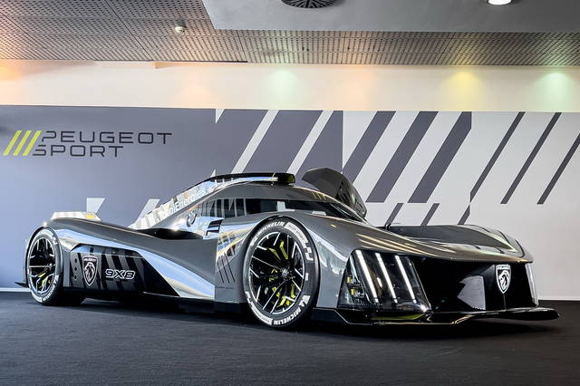 Peugeot 9X8: l’hypercar per Le Mans vista dal vivo