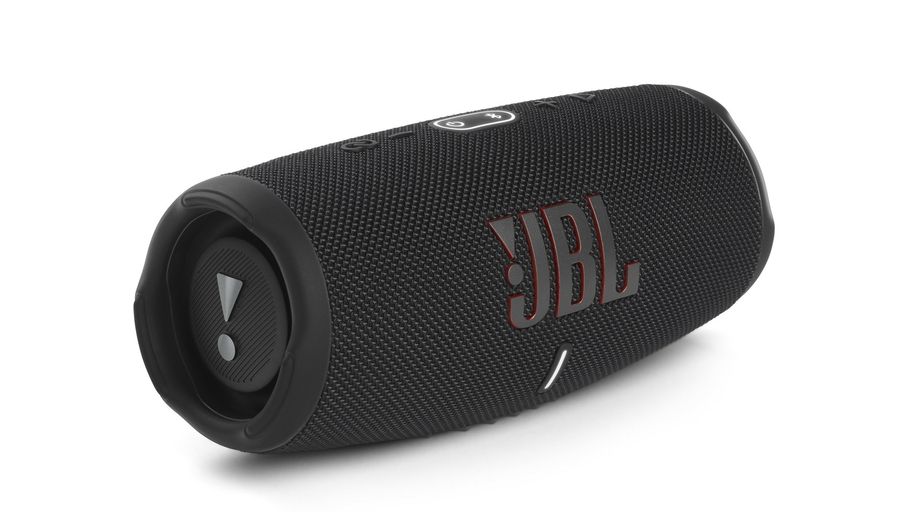 JBL Charge 5 Portable Speaker Review: Champion of Autonomy discovers a true musical talent