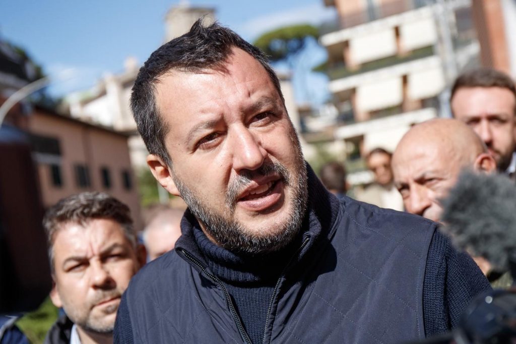 Salvini attacks Lamorges: he didn't do it, Letta: takes responsibility