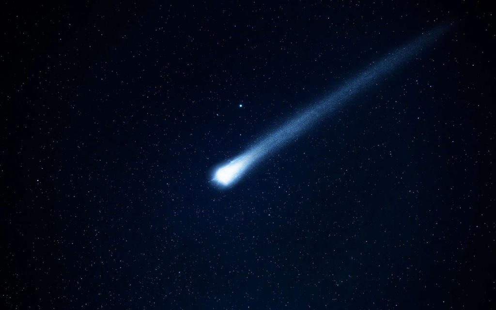 In the pictures, a spectacular eruption of one of the strangest comets in the solar system