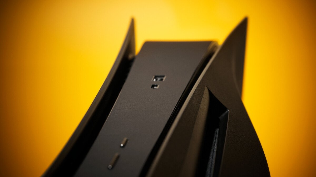 The brand has designed black side cases for the PS5