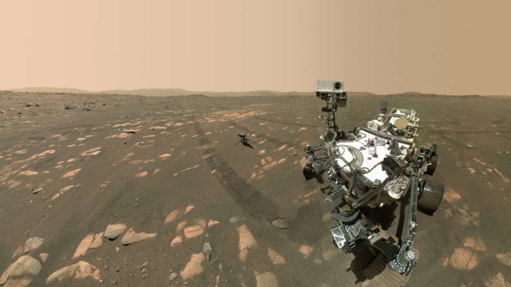 Tuesday: NASA rover discovers ocean - and clarifies important question