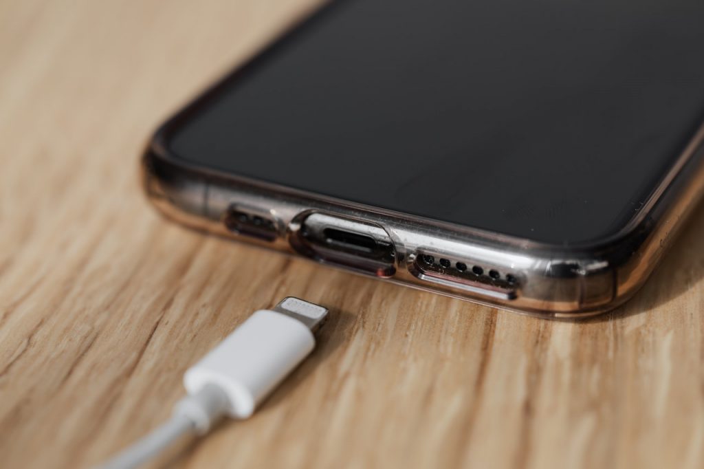 We will probably make this mistake if our iPhone battery runs out too fast
