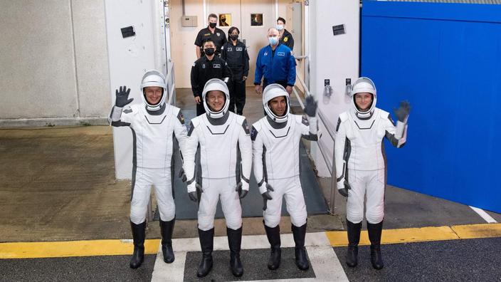 Les quatre astronautes de Crew-3: les Américains Raja Chari, Kayla Barron et Tom Marshburn, et l