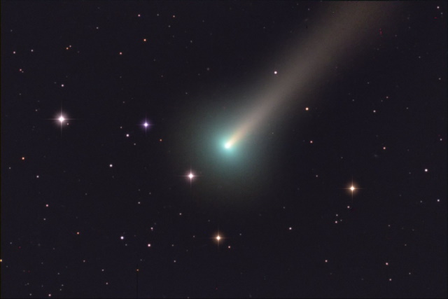 La cometa di Natale Leonard, visibile anche a occhio nudo