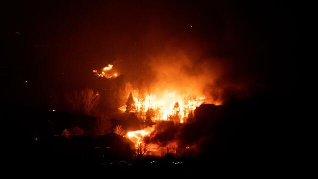 "We really see it burning": Thousands flee wildfire in Colorado - Panorama - Society
