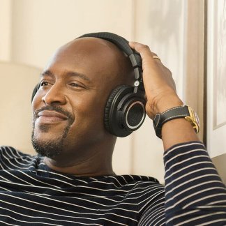 How the sound signature of headphones changes your view of music