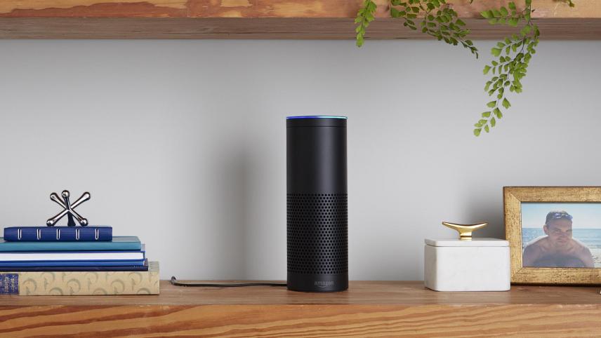 Alexa, integrated speaker with voice assistant provided by Amazon.  With Matter, any connected object can communicate with smart speakers, regardless of brand and without downloading additional application.