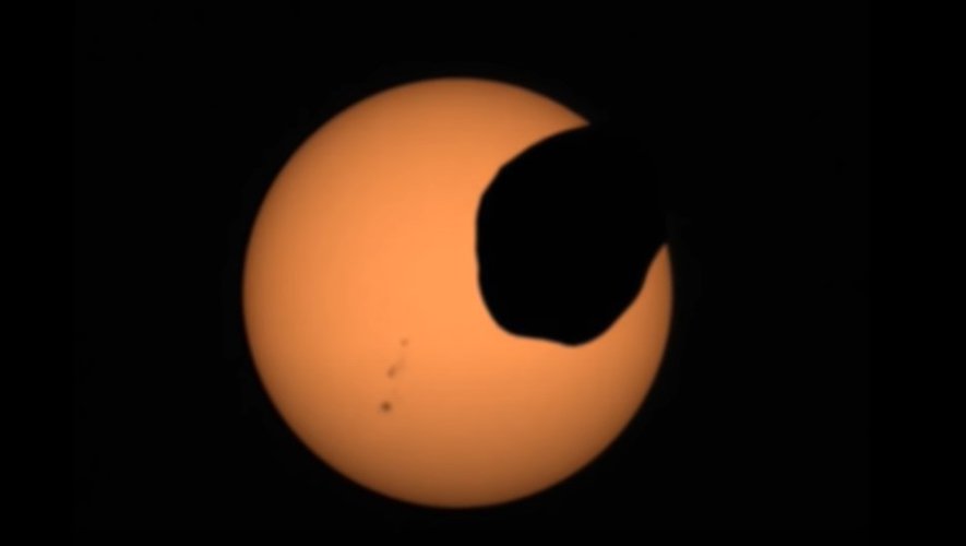 Mars: Exceptional images of solar eclipses seen from the red planet