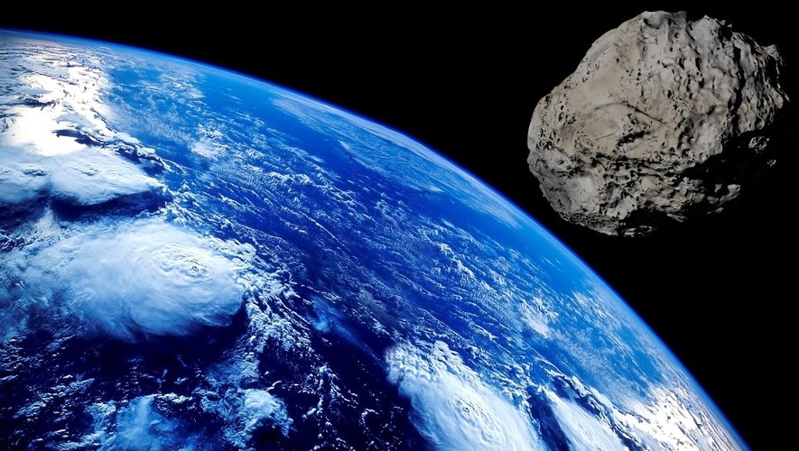A "potentially" dangerous asteroid is approaching: 500 meters wide, it should "shepherd" our planet this Sunday