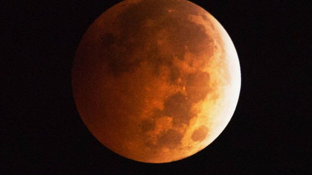 May 16 Full Moon Eclipse: How to Follow the Event