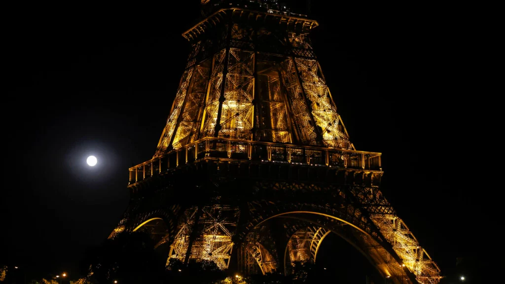 Super Moon: From Paris to New York, the most beautiful images of this spectacular event
